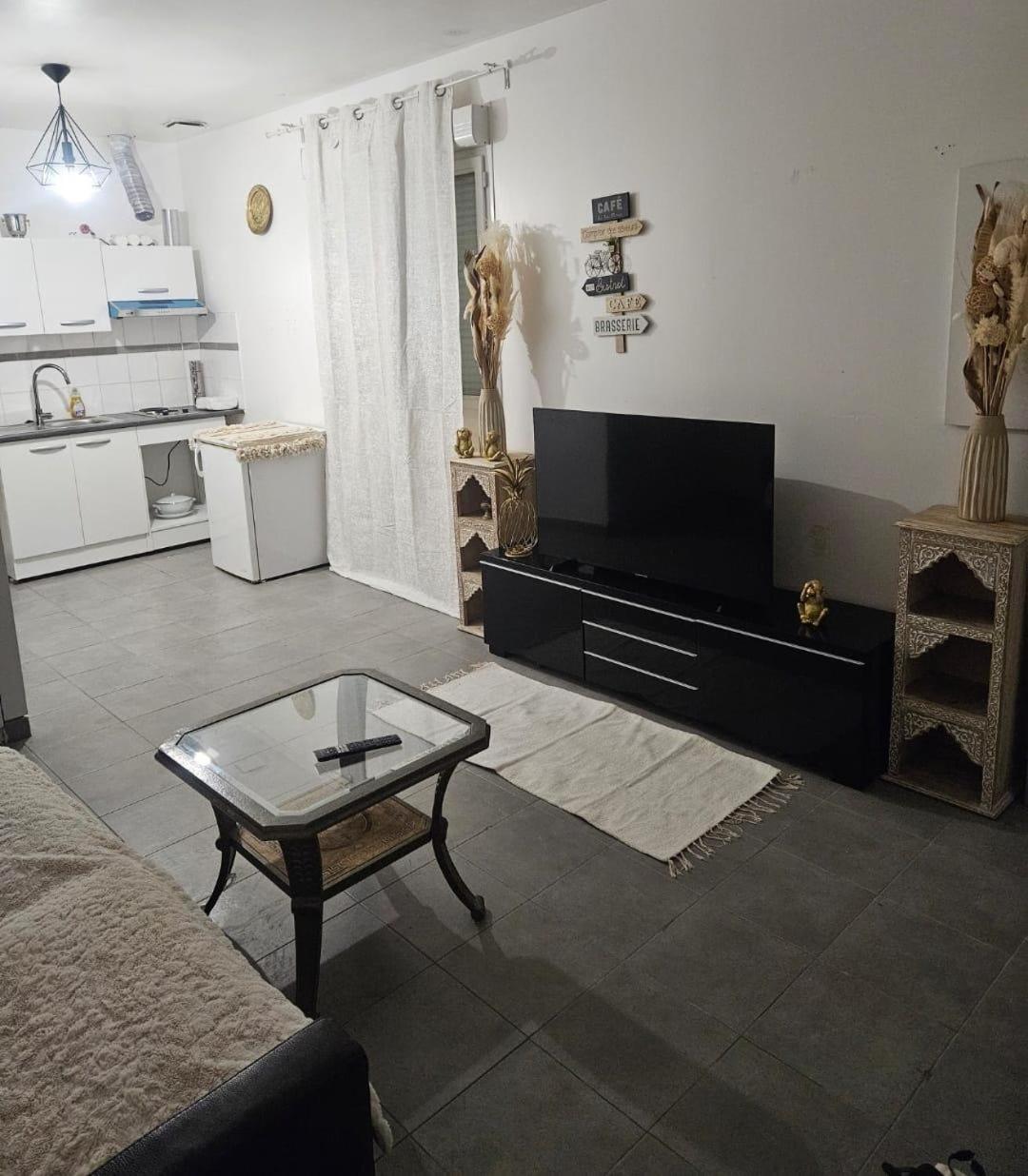 Studio A 2 Arret De Paris Pierrefitte-sur-Seine Eksteriør bilde